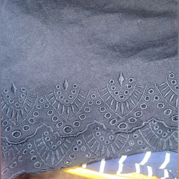 Loft Black Scalloped Tank Top *make offers* - Picture 5 of 8